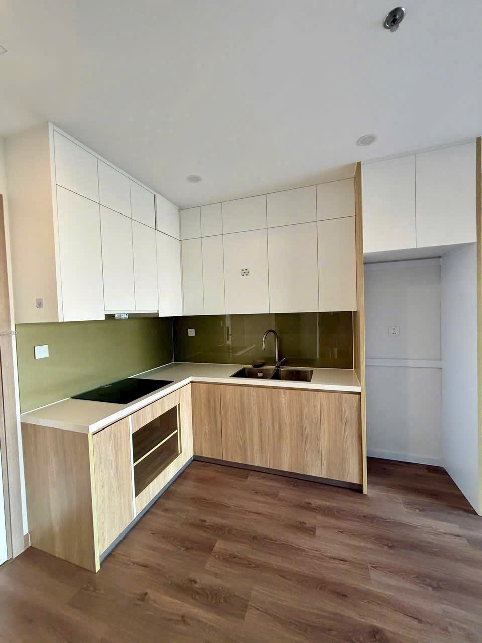 Cho thuê căn hộ Vinhomes Smart City 1PN+ tòa I1 47,6m2 nội thất cơ bản