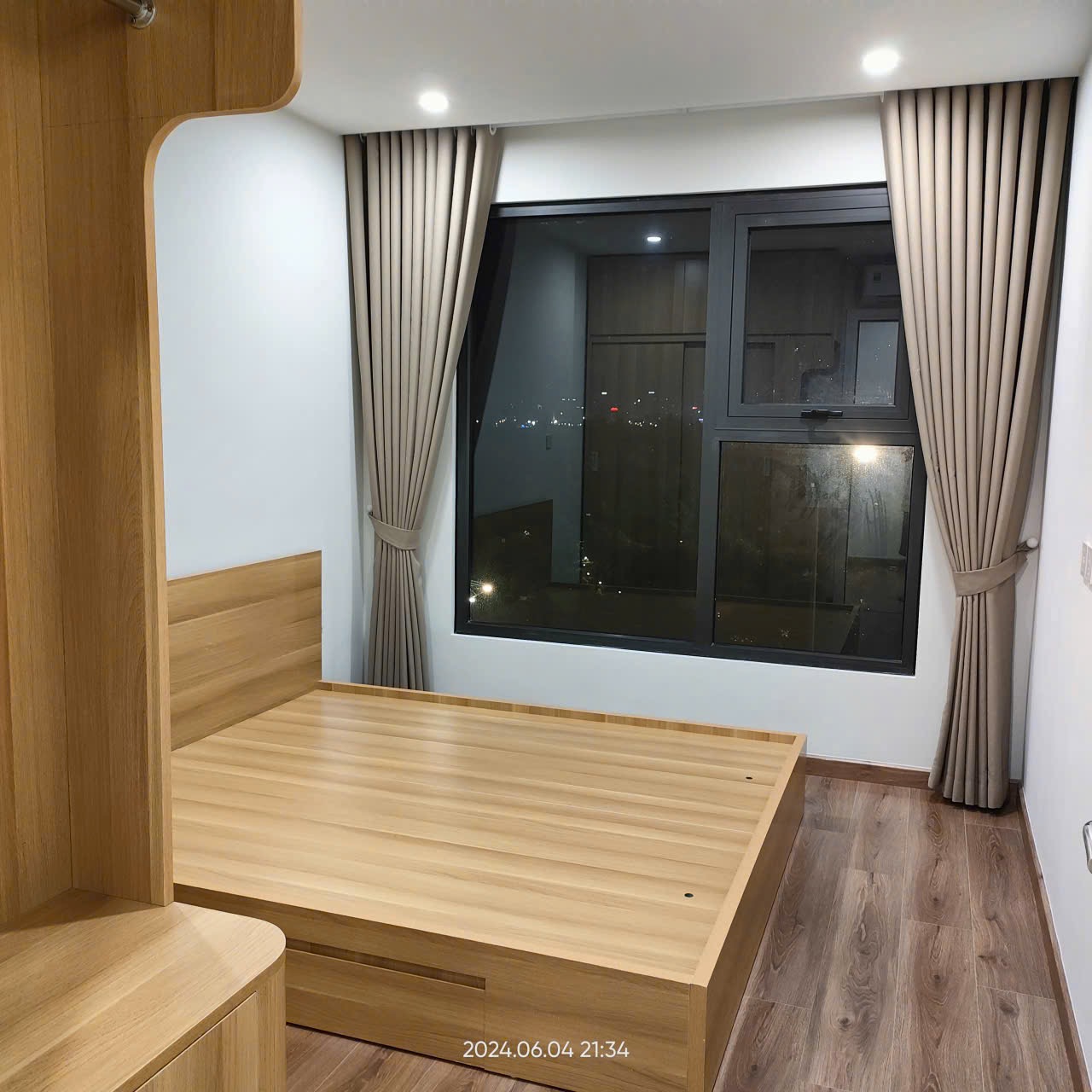 Cho thuê căn hộ chung cư Vinhomes Smart City 1PN+ tòa I1 47,5m2 full nội thất